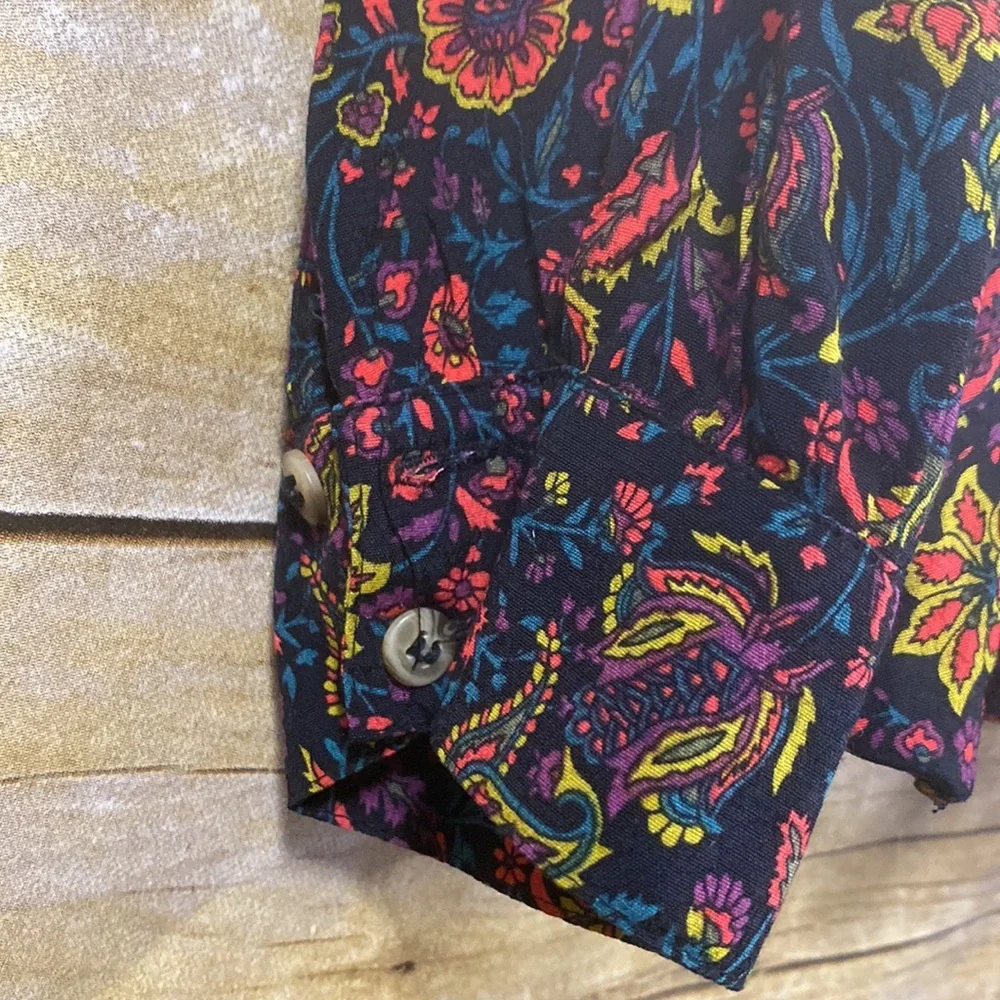 Forever 21 paisley floral print blouse size medium - Picture 6 of 11